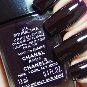 CHANEL Nailpolish Brand New/No Box. #514 Roubachka GORGEOUS Shade!! 😍